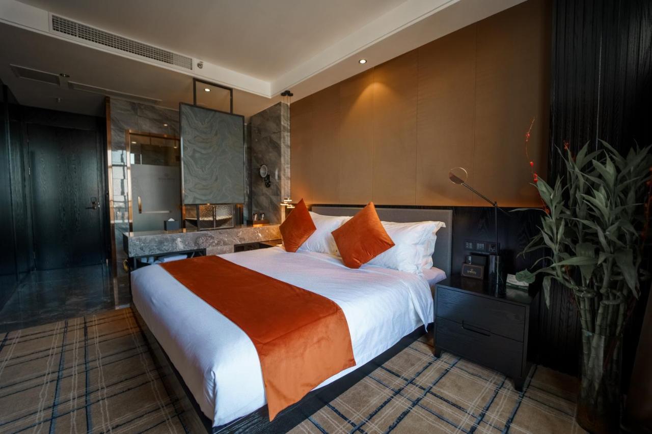 Ocean Hotel Phnom Penh Eksteriør billede
