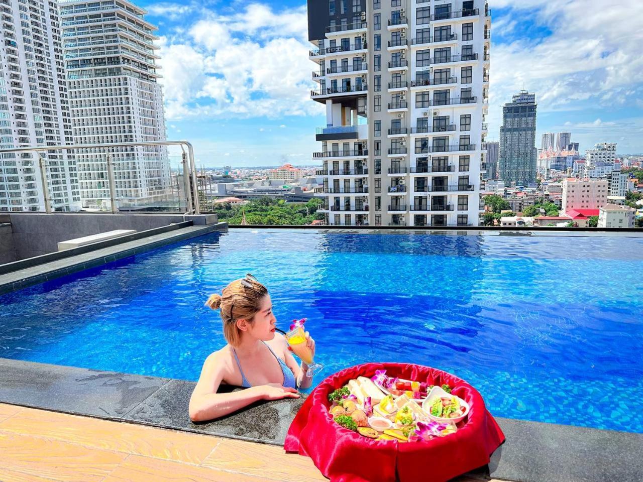 Ocean Hotel Phnom Penh Eksteriør billede